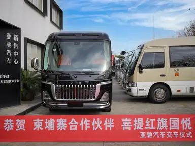 红旗国悦6座真实交车照片