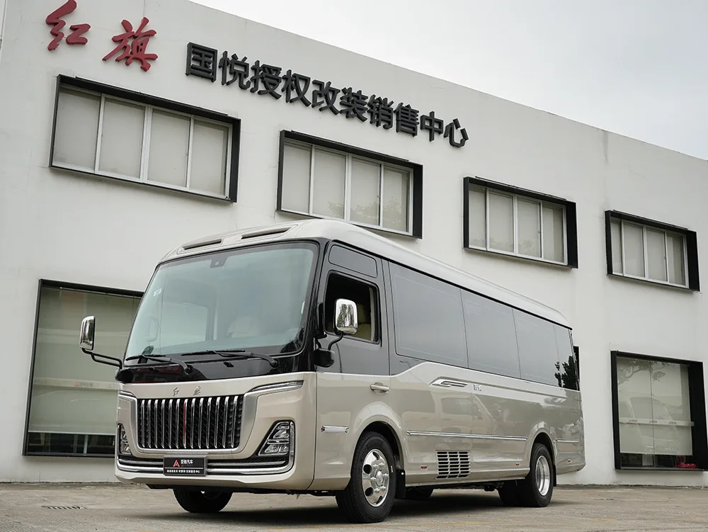 上海上美股份有限公司定制9座红旗国悦尽享私密空间:原文实拍配图1